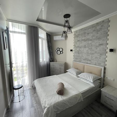 Апартаменты Best_in_Batumi 1 Экстерьер фото